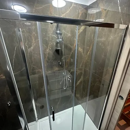 A Due Passi Dal Cuore Di *